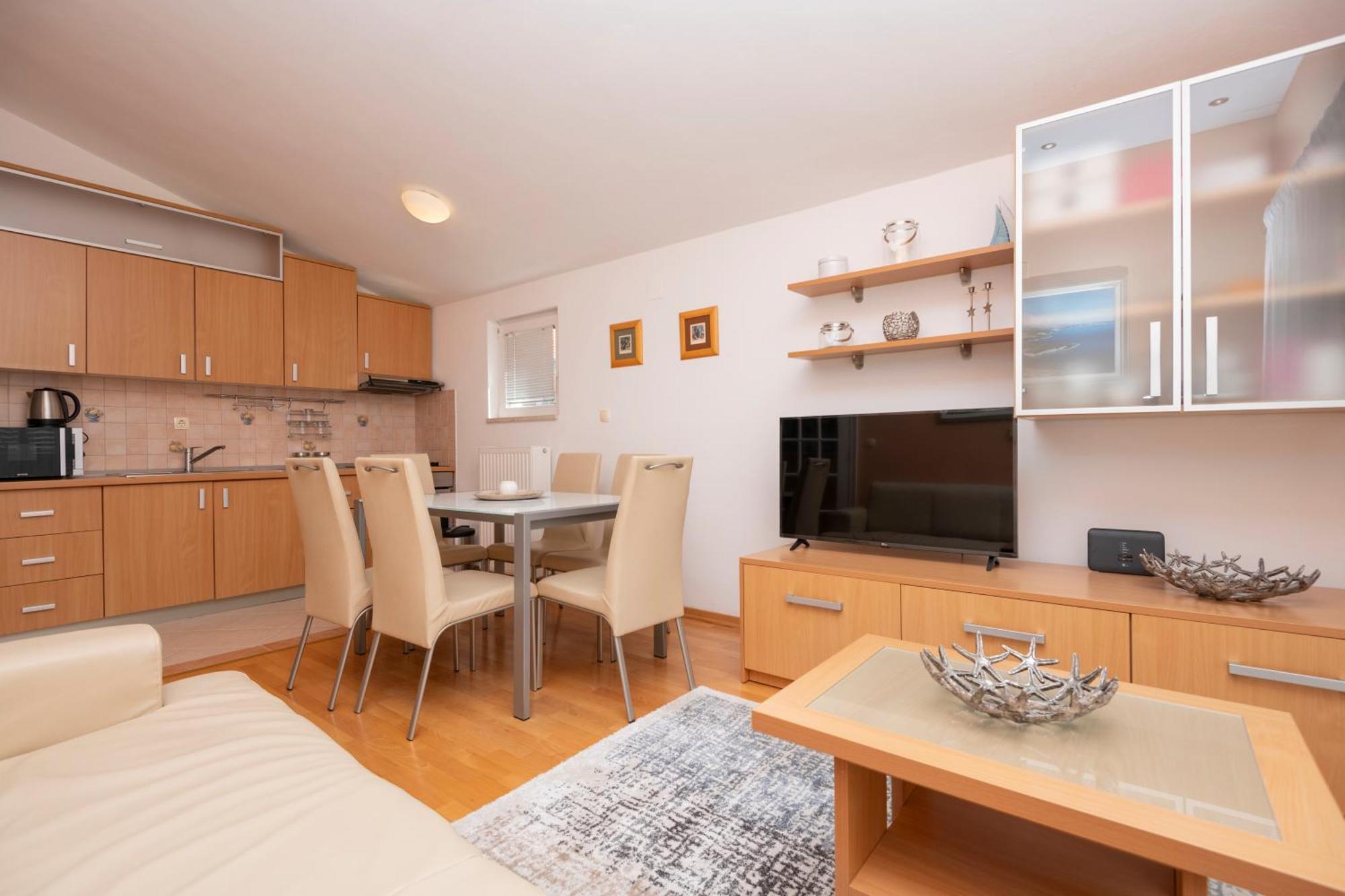 Family Apartments Marita Makarska Exterior foto